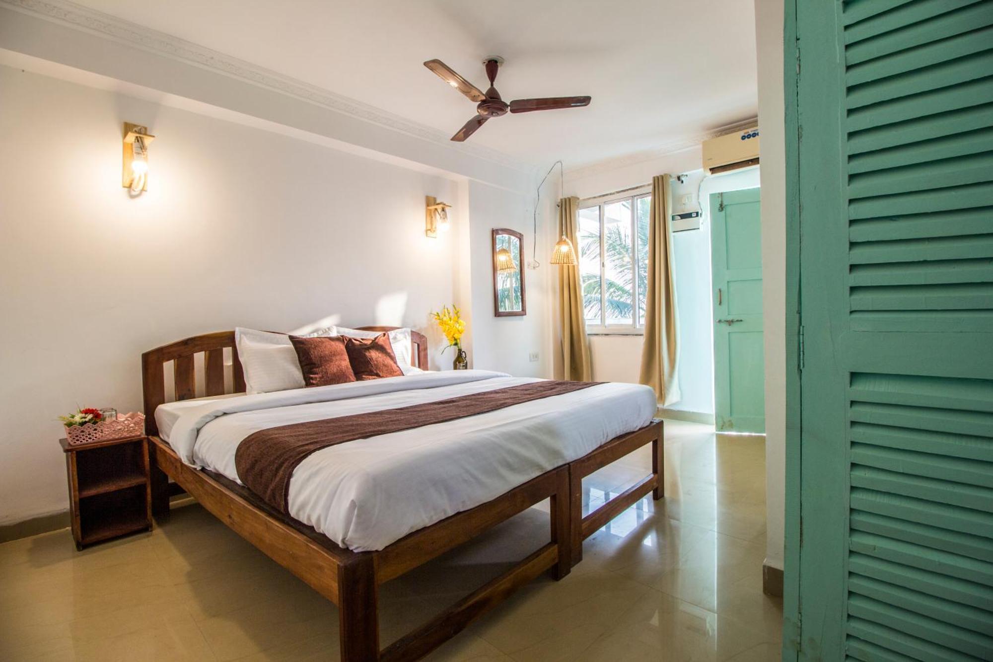 The Turquoiise House Hotel Morjim Exterior photo